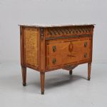 1337 2101 CHEST OF DRAWERS